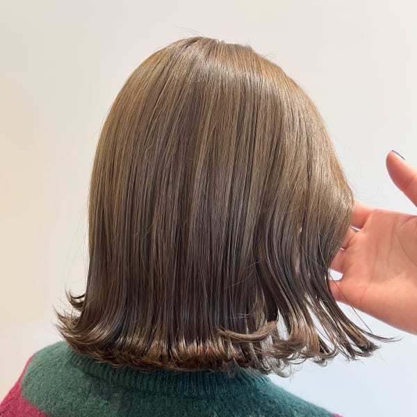 メロウベージュ