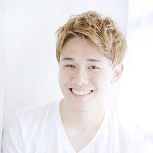 20代30代40代　束感ショートスタイル【松山】