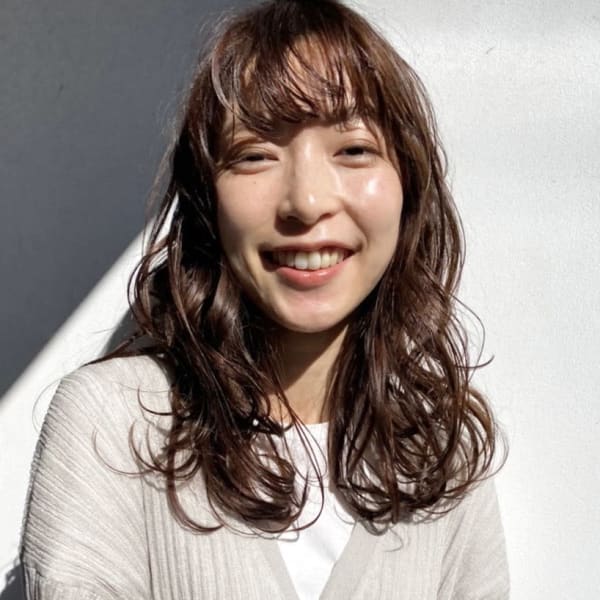collina フェミニンウェーブヘア|collina