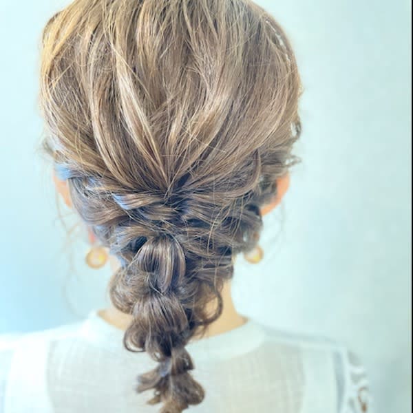 ラベンダーアッシュ ヘアセット 冬カラー 抜け感ヘア