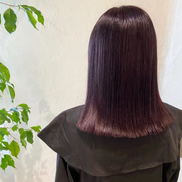 〜大人女性の暗めのパープルカラー〜
