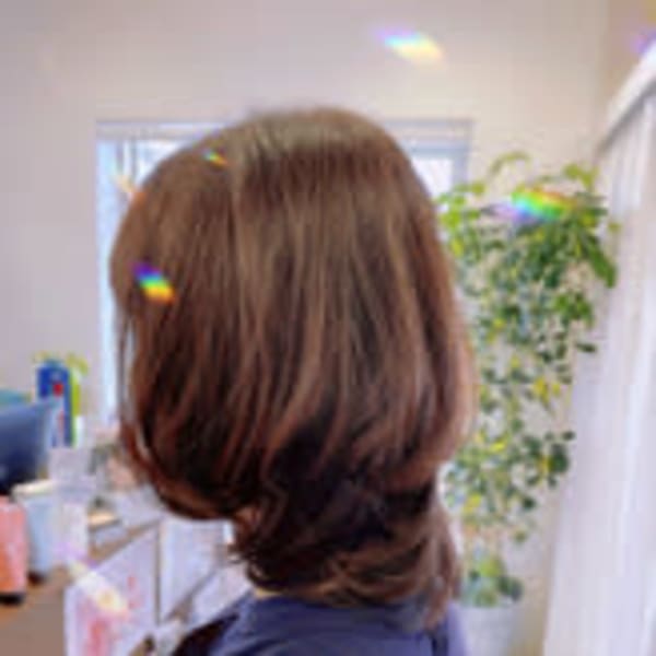 【レイヤーヘアでおしゃれに♪】
