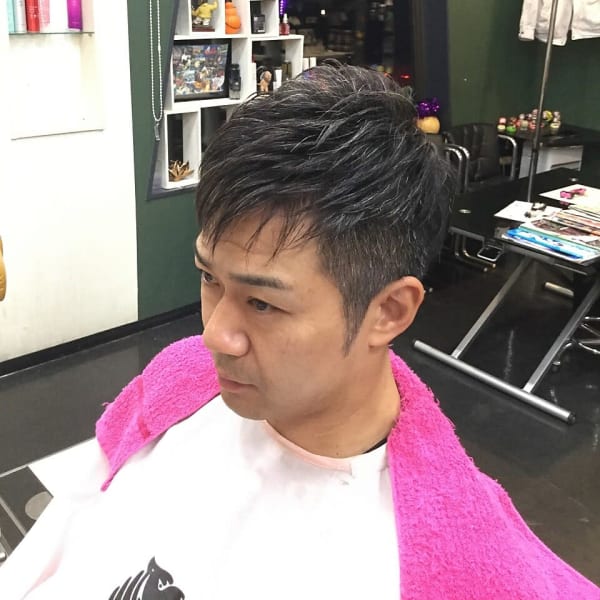 形状記憶パーマをほどこしたツーブロックスタイル