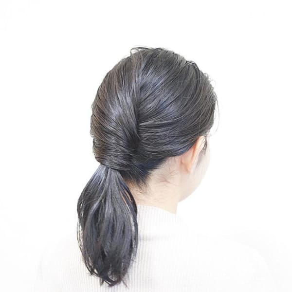簡単ポニーテールのゴム隠し
