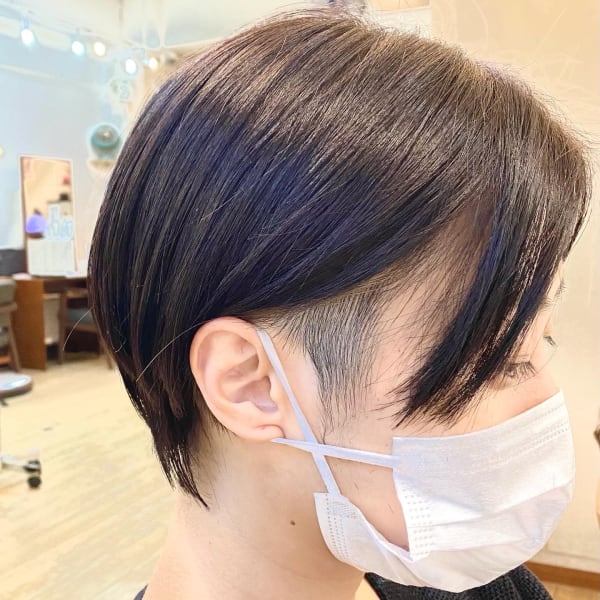 ショートボブ×ツーブロック
