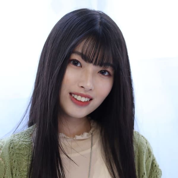 うる艶髪ナチュラルストレート