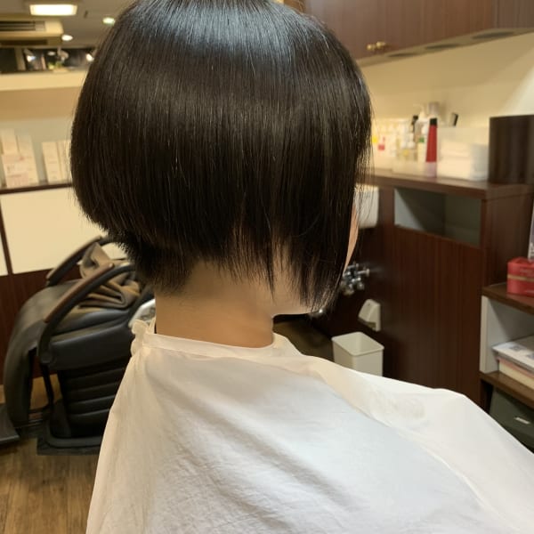 前下がりボブ+ツーブロック