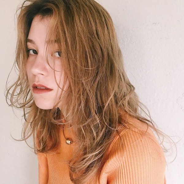 センターパートロング ダブルカラー