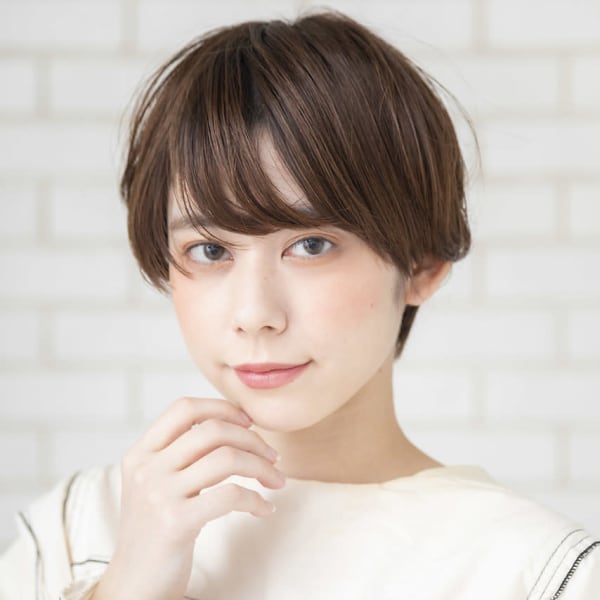 大人かわいいストレートショートボブ
