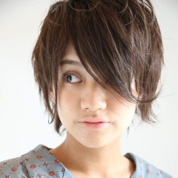 【新鮮ウルフスタイルで立体感を】