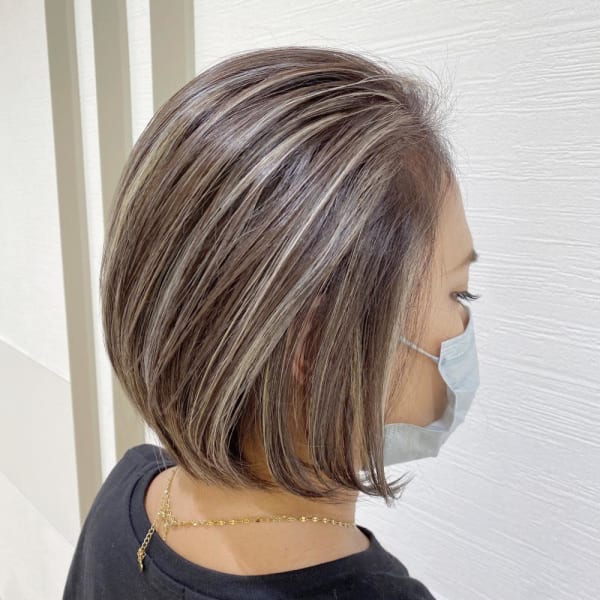 洒落ボブ×白髪ぼかしハイライトカラー|KENJE annetta