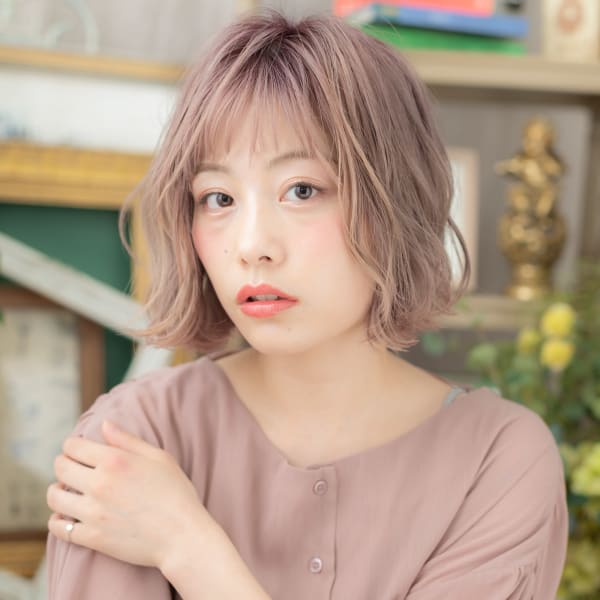 オン眉透けバング韓国風小顔インナーカラー なみなみウェーブ