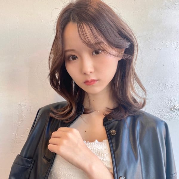 耳掛け／大人フェミニン／くびれヘア