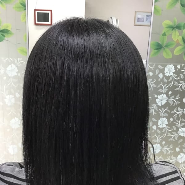 ミディアムレングス（ザクロカラー＋カット）