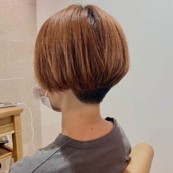 刈り上げ前下がりショート