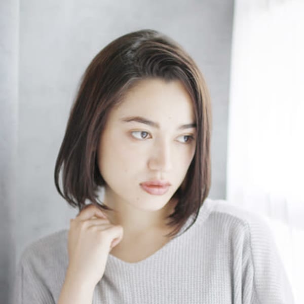 20代30代40代　モードの顔した大人ボブ【長浜】