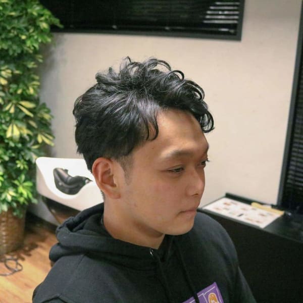 クセ毛を活かしたショートスタイル|【メンズヘアサロン】SiGN