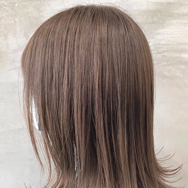 イルミナのダブルカラーで透明感ある髪へ。ヘルシー印象に。