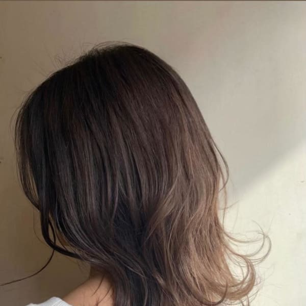 【eha Sena】くびれヘア レイヤースタイル|YUCCA eha 豊中