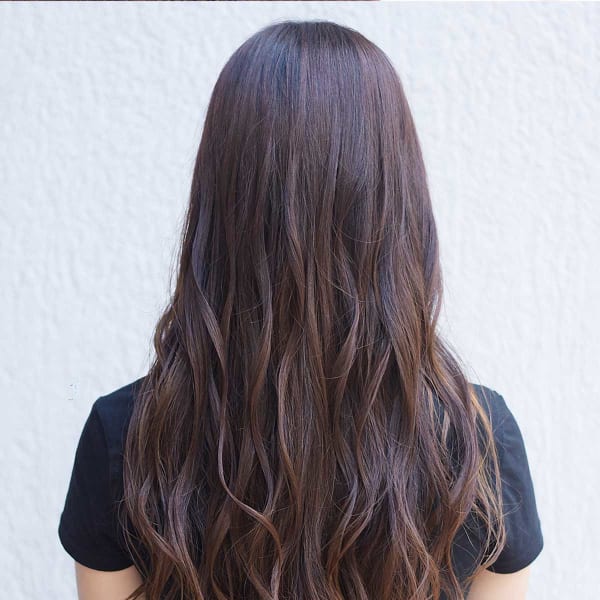 艶感×立体感 小顔に見せる