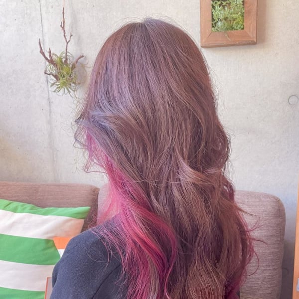 ピンクレッドのインナーカラー