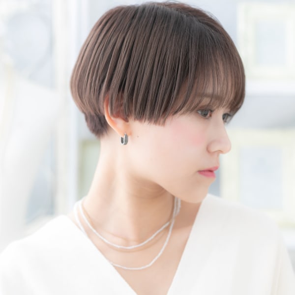 小顔透けバングナチュラルマッシュショート ヴェールカラー