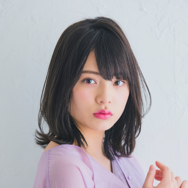 暗髪でも◎愛されミディアム