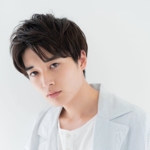 センターパート×ショート