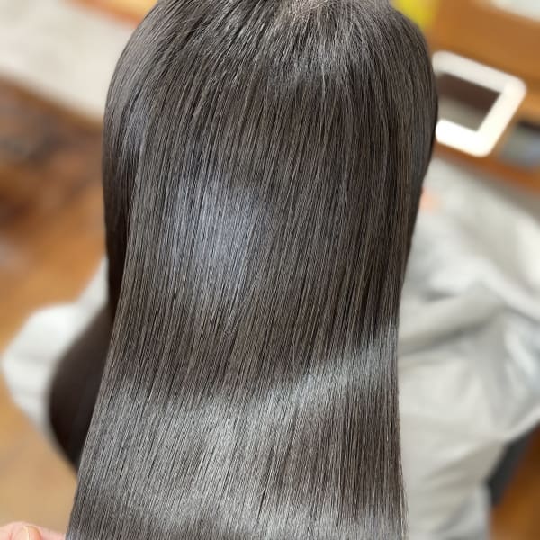 髪質改善縮毛矯正エステ|【髪質改善・縮毛矯正専門】美容室イリス 高槻店