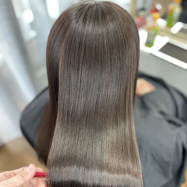 髪質改善カラーエステ|【髪質改善・縮毛矯正専門】美容室イリス 高槻店