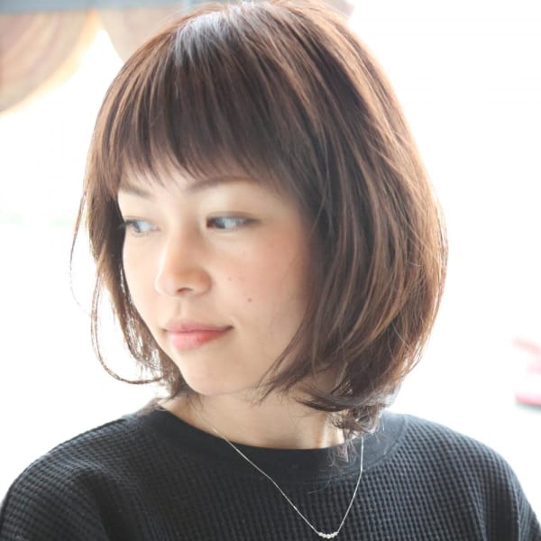 【触れたくなるフェミニンボブ】