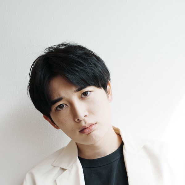 センターパート/黒髪/ツーブロック