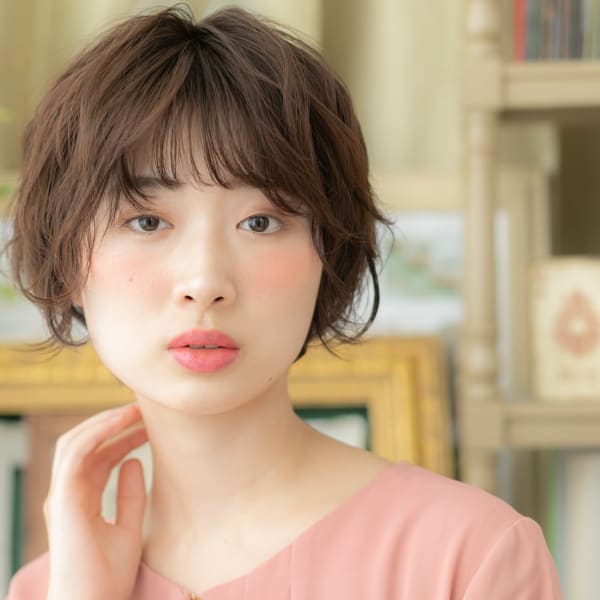 くすみカラーくせ毛風前下がりマッシュボブ ミニボブ