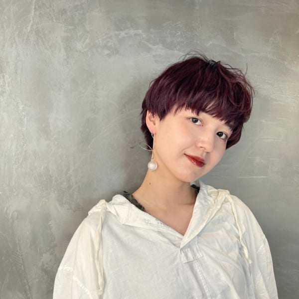 大人かわいいショート×レッドカラー×ローライト