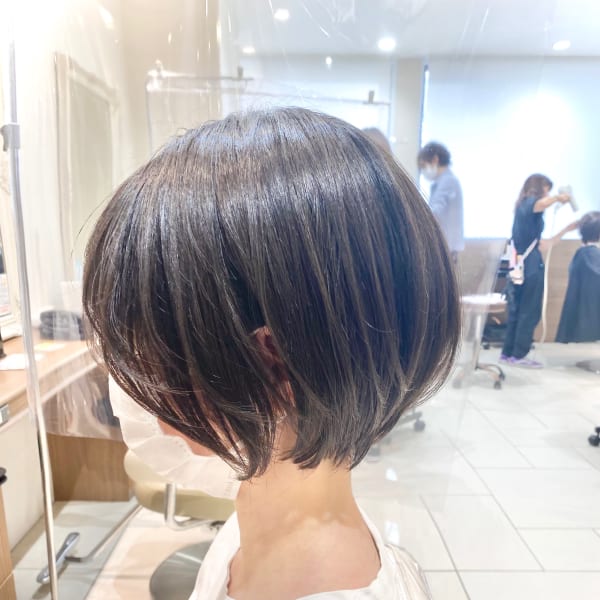 【ほんのりが旬】ワントーンアップカラー×丸みショートボブ