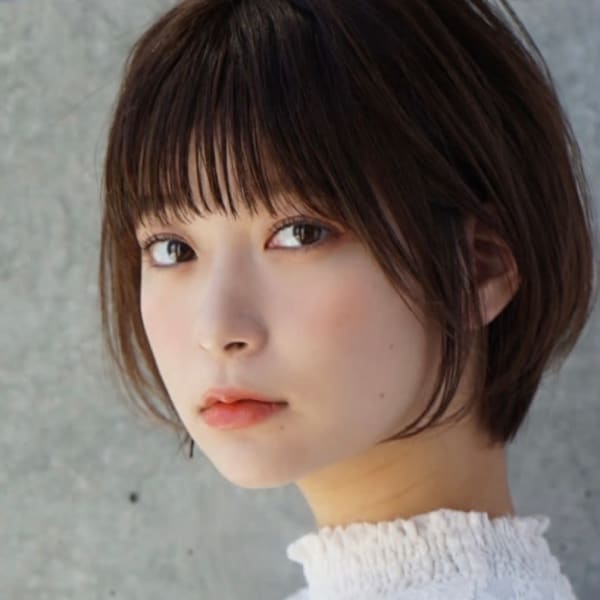 大人可愛い小顔ショートボブ
