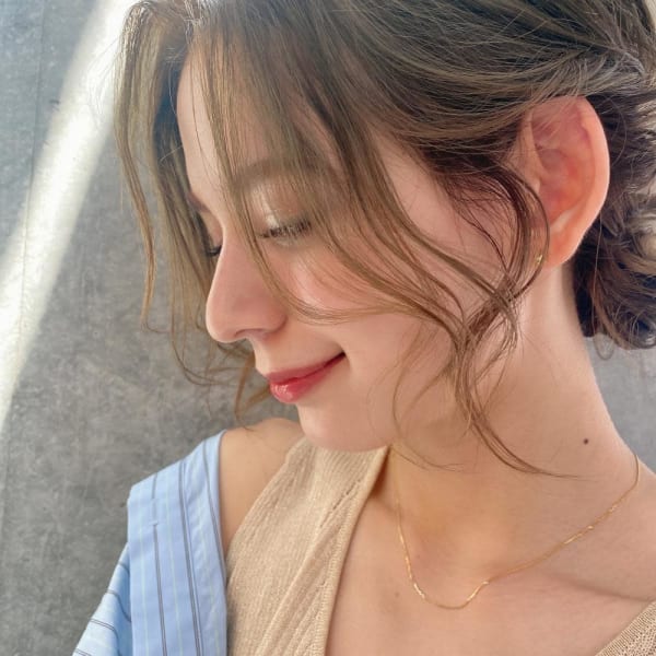 ホロッとおくれ毛