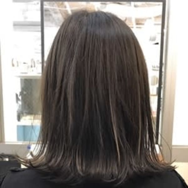 Apiuz Hair 外ハネBOB×ツヤ感ブルージュ
