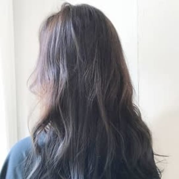 Apiuz Hair 個性が生きるグラデーションカラー