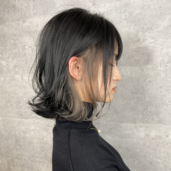 インナーカラー_ホワイトブロンド_ミルクティー_切りっぱなし