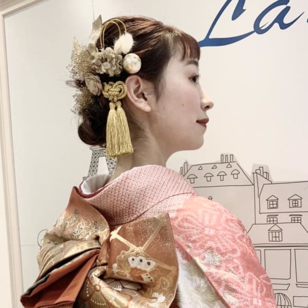 色んなシーンに合わせられるヘアセット