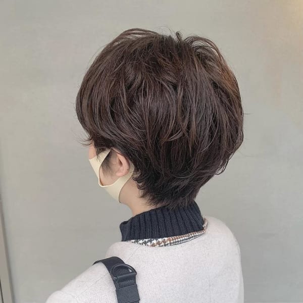 パーマでゆるくしゃマッシュショートヘアスタイル♪