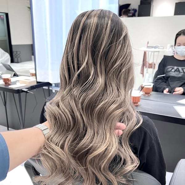 CIERA.バレイヤージュ＋ホワイトシルバー