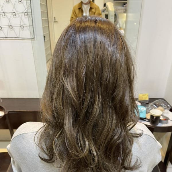 美髪白髪も染まるイルミナカラー