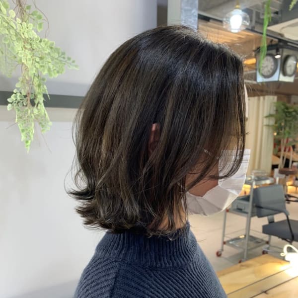 グレージュ×レイヤー