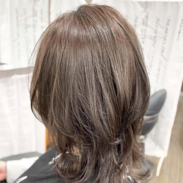 ウルフグレージュ