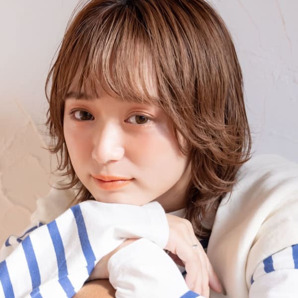 たっぷりレイヤーの外ハネミディアム|linette yokohama by little