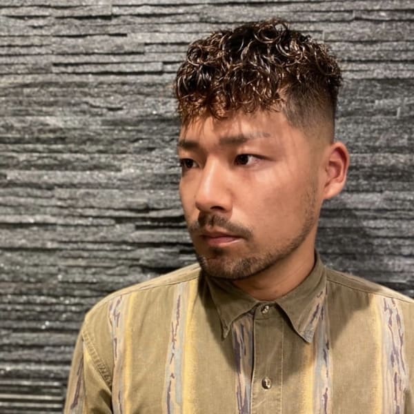 フェードパーマ