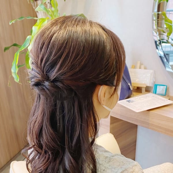 シンプル上品ハーフアップ