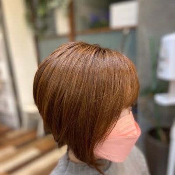 ショートボブ